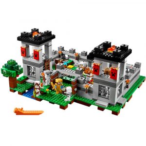 LEGO Minecraft The Fortress