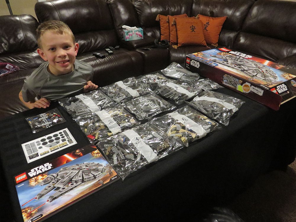 Lego-Millennium-Falcon-03-KT