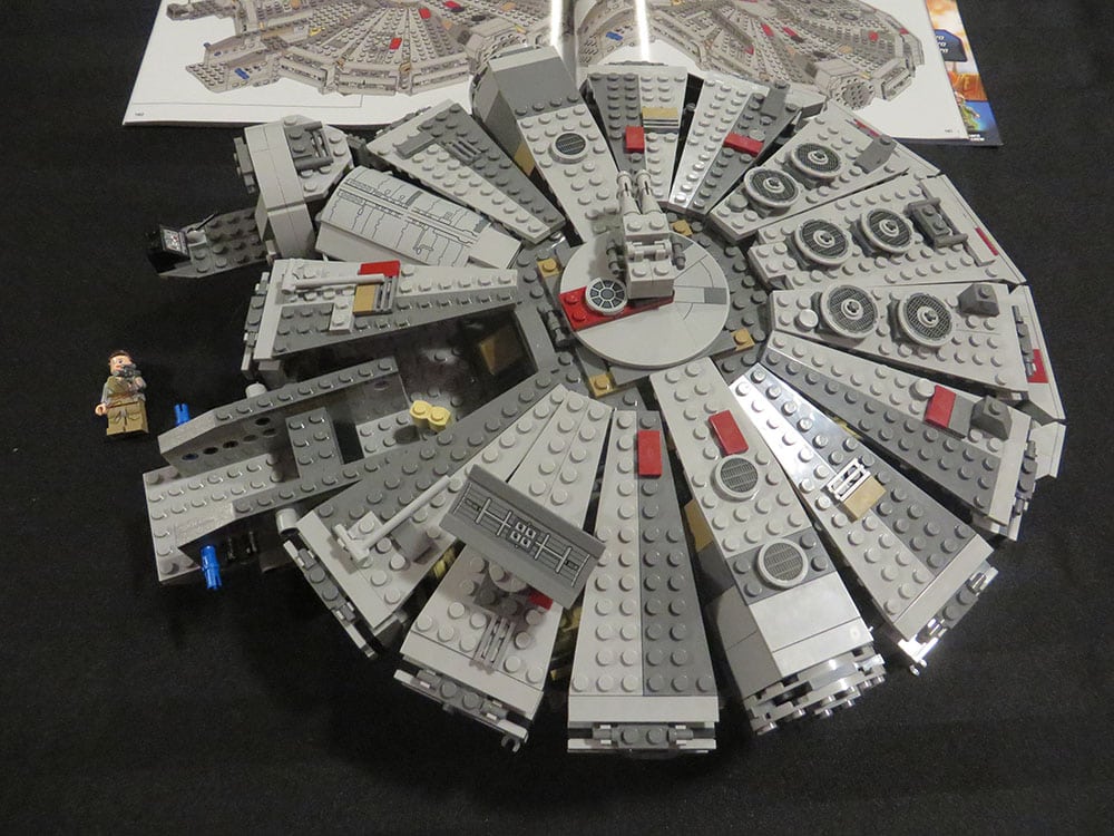 Lego-Millennium-Falcon-11-KT