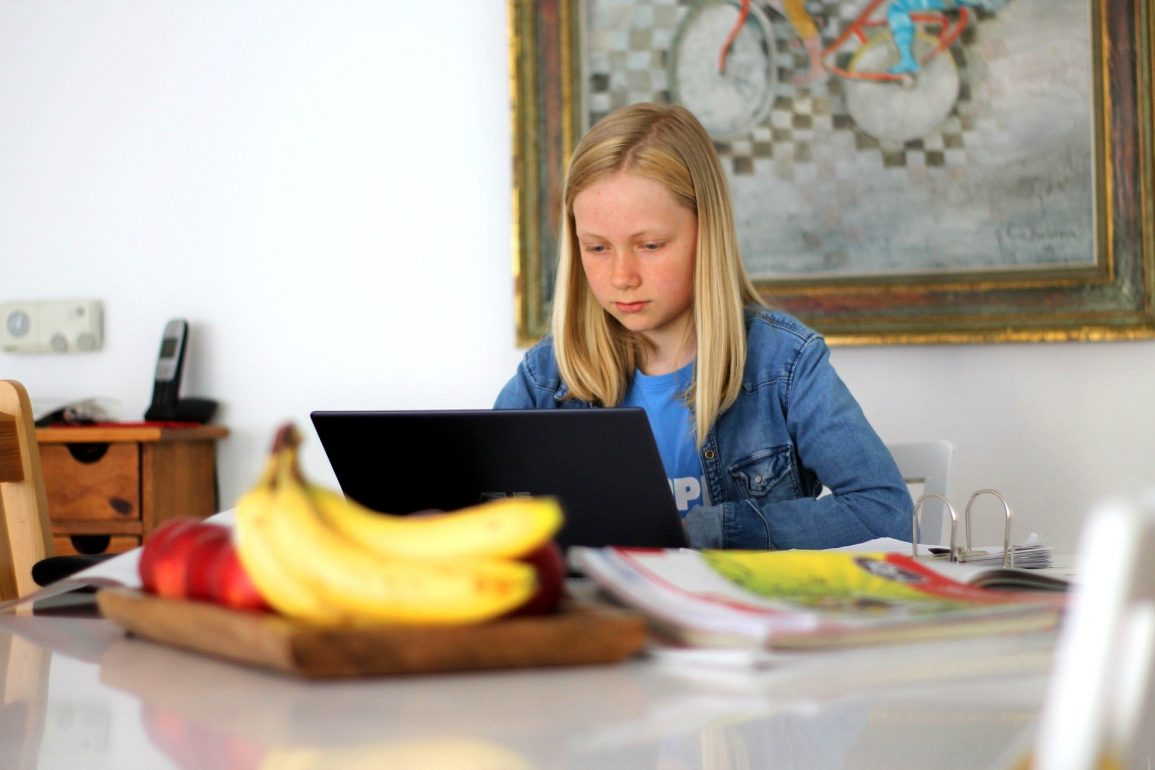 10 Essential Apps for Your Remote-Learning Kids